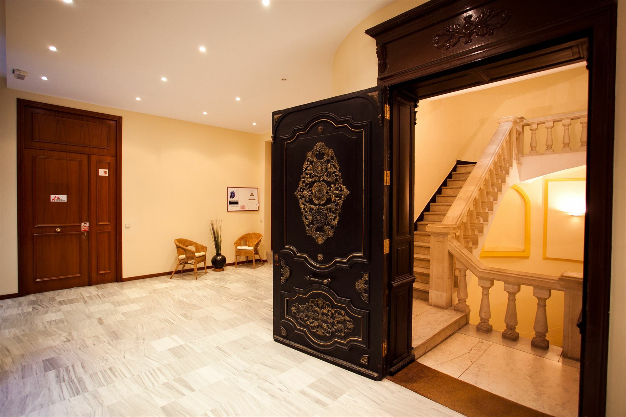 Ramblas Apartments Barcelona Exterior photo