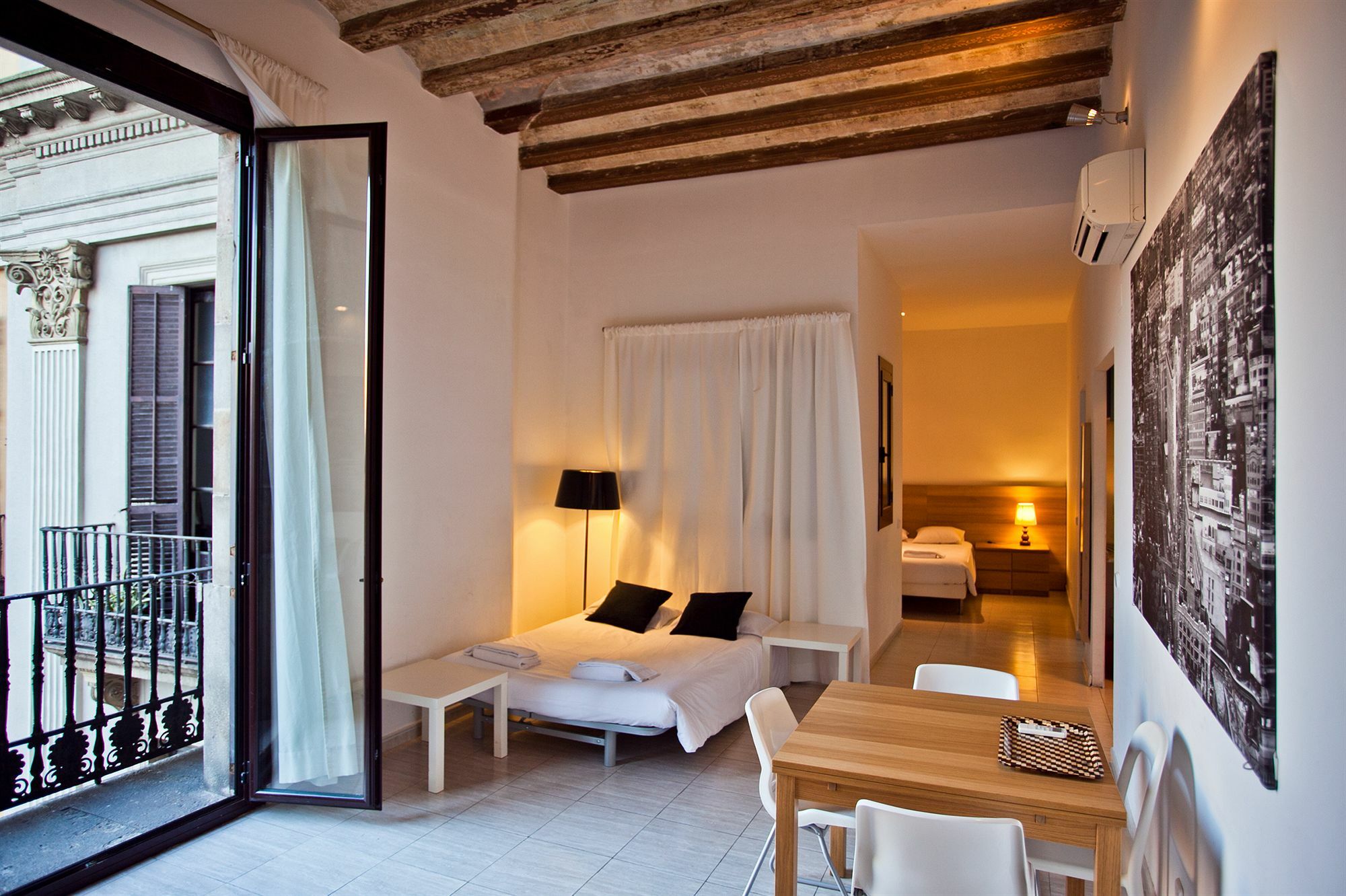 Ramblas Apartments Barcelona Exterior photo